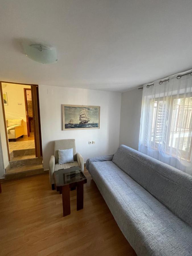 Holiday Home Noeli & Diego Karlobag Ngoại thất bức ảnh