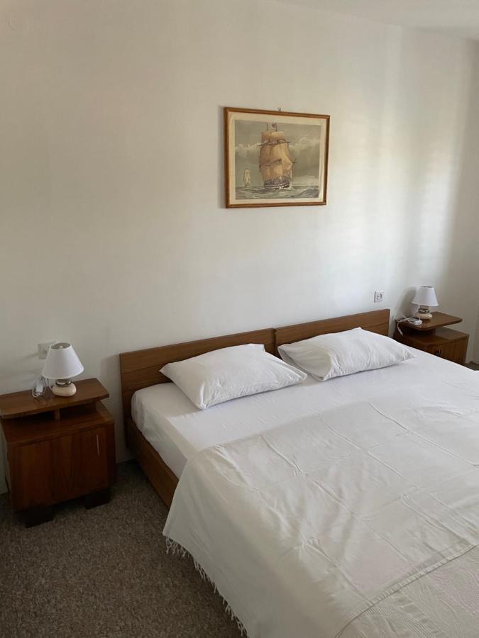 Holiday Home Noeli & Diego Karlobag Ngoại thất bức ảnh